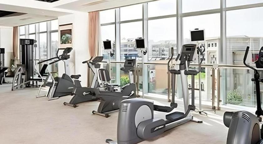 Crowne Plaza Shanghai Pudong By Ihg Екстер'єр фото